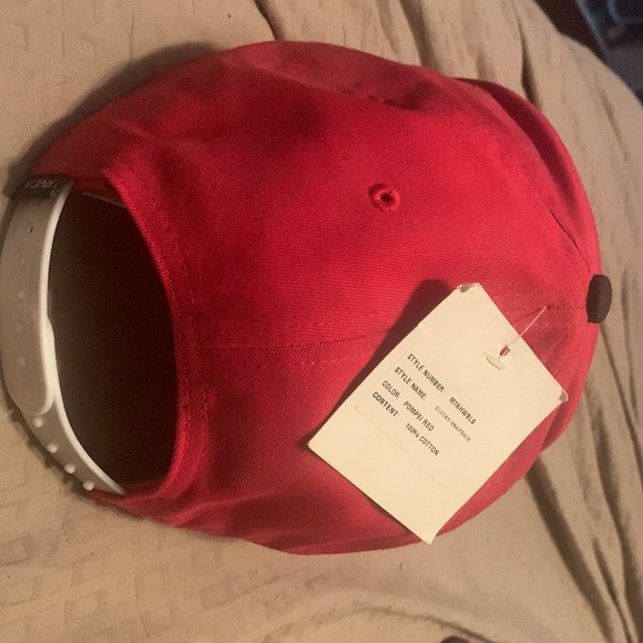 RVCA SnapBack Hat - Picture 2 of 3